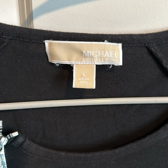 Michael Kors size L - Picture 2 of 2